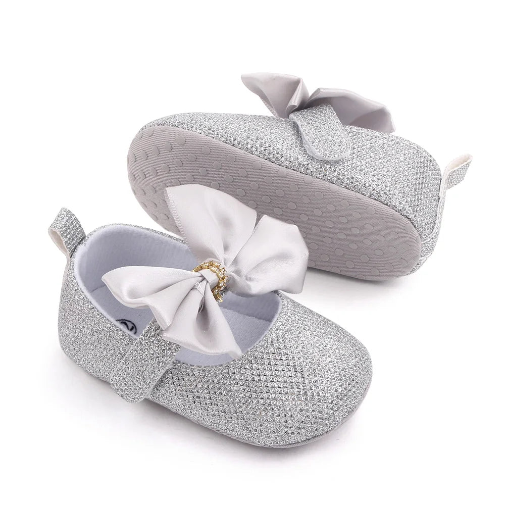 Spring Autumn Beautiful Baby Girl Princess Shoes Soft Soled Butterfly Bowknot Fashion Design Solid Newborn Prewalker Shoes D2677