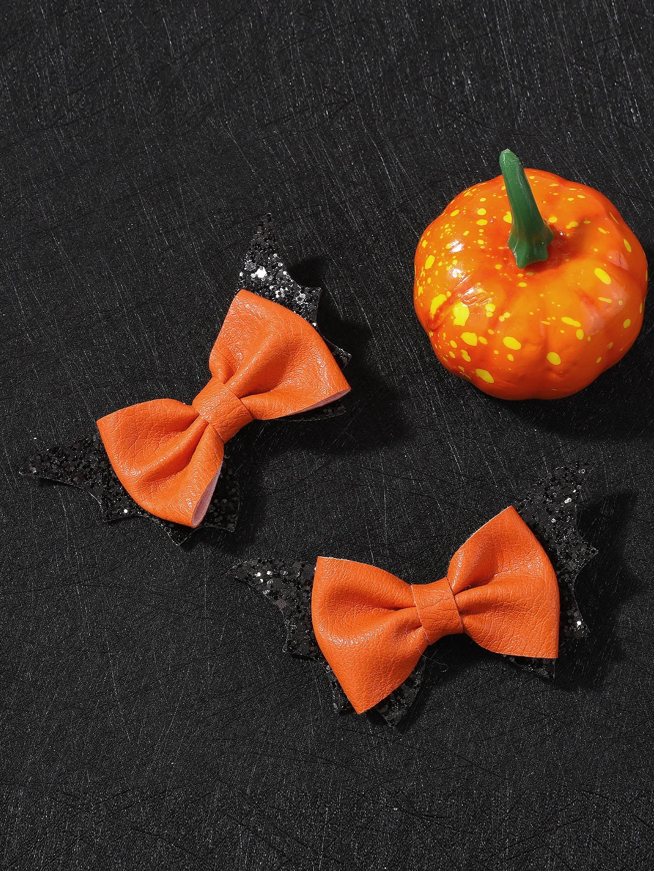 2pcs Halloween Barrettes Bat Wing Bow Hair Clips Girls Bangs Clips for Party Performance Headdress Barrettes Cosplay Headwear