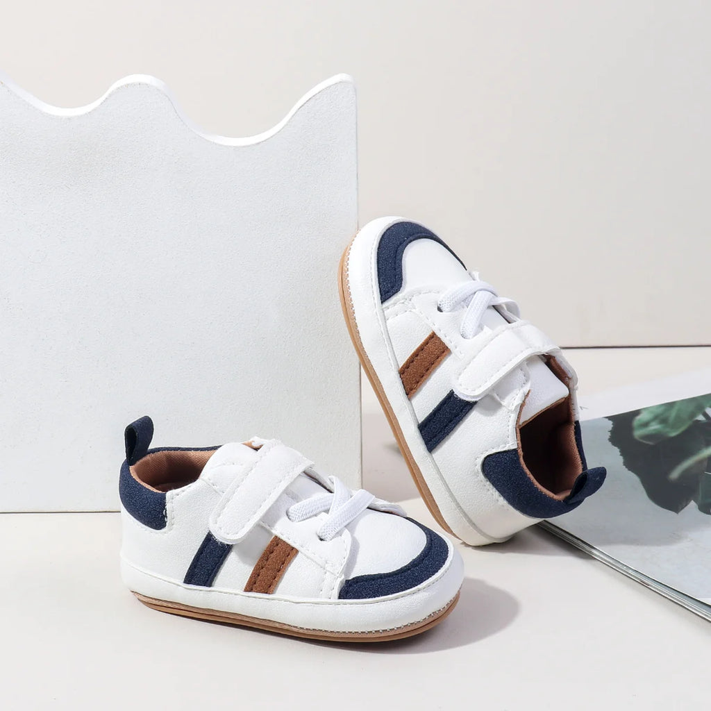 Newborn Baby Shoes Classic Leather Soft Soles Non Slip Toddler Walking Shoes for Boys and Girls 0-18M First Step Walking Shoes