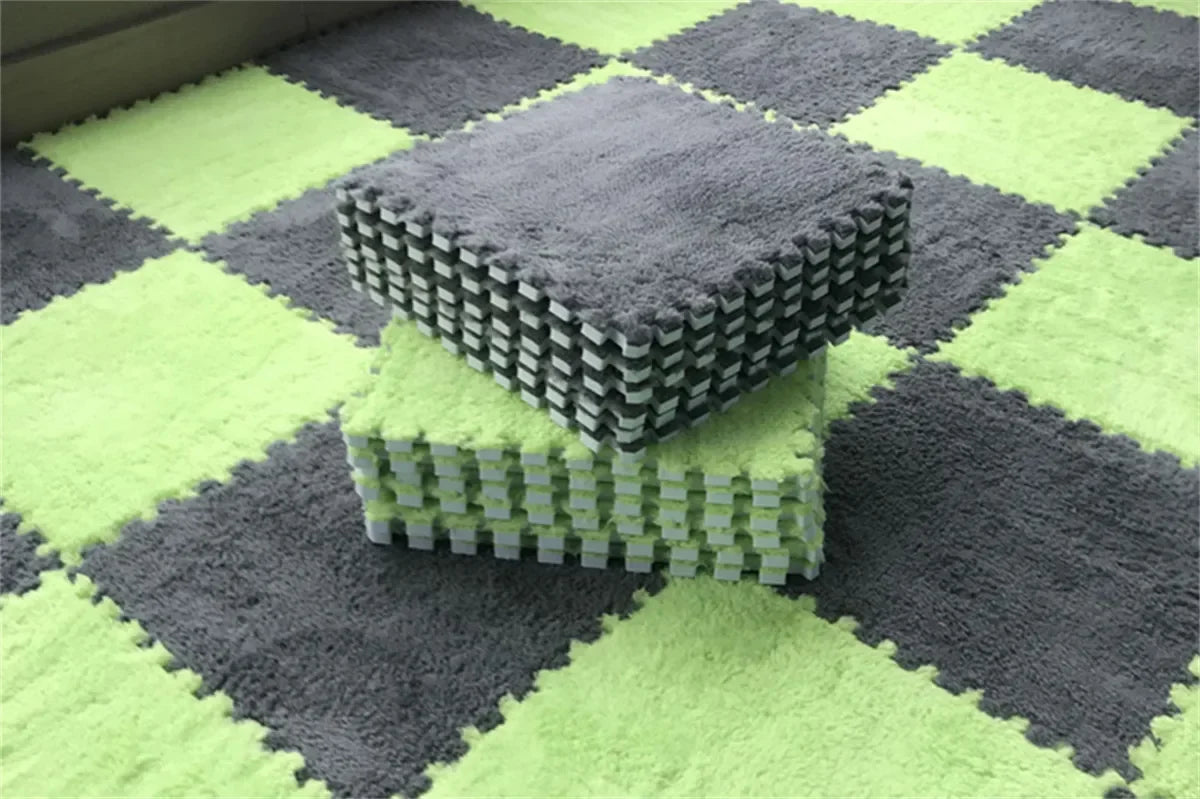Soft Plush Kids Rug Play Mat 30x30cm Interlocking Puzzle Tiles for Floor Cushion