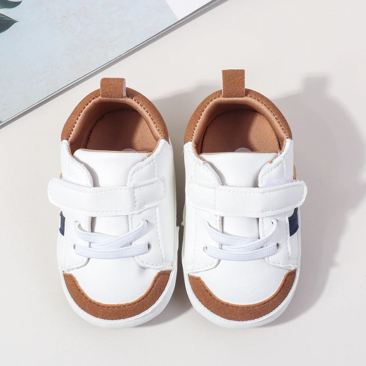 Newborn Baby Shoes Classic Leather Soft Soles Non Slip Toddler Walking Shoes for Boys and Girls 0-18M First Step Walking Shoes