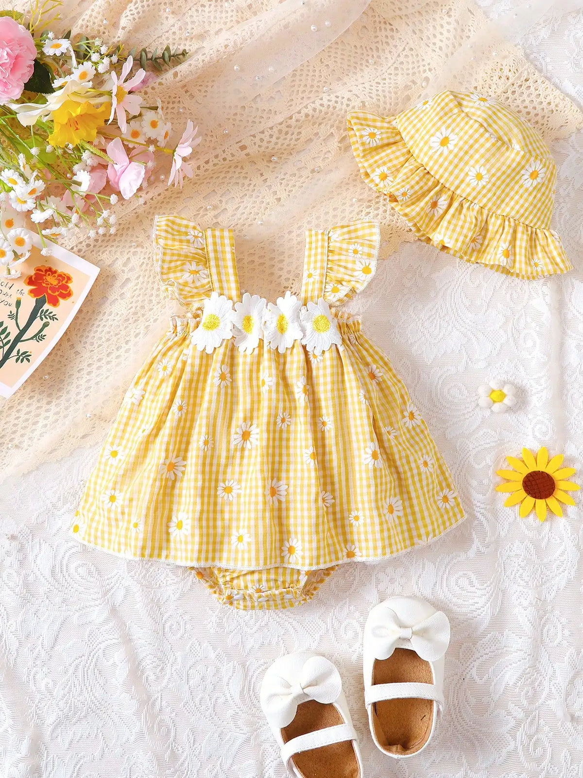 Summer Thin Casual Comfortable Cute Baby Girl Outfit Baby Girl Dress with Plaid Daisy Pattern Ruffle Strap Romper Dress + Hat Set