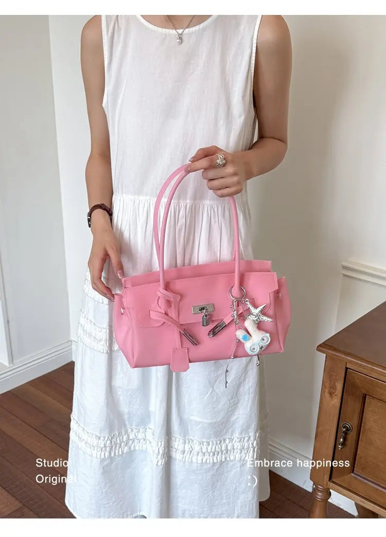 Vintage Luxury Diaper Bag: Elegant Crossbody Handbag For Women With Designer Letter Logo And Large Capacity Messenger Tote