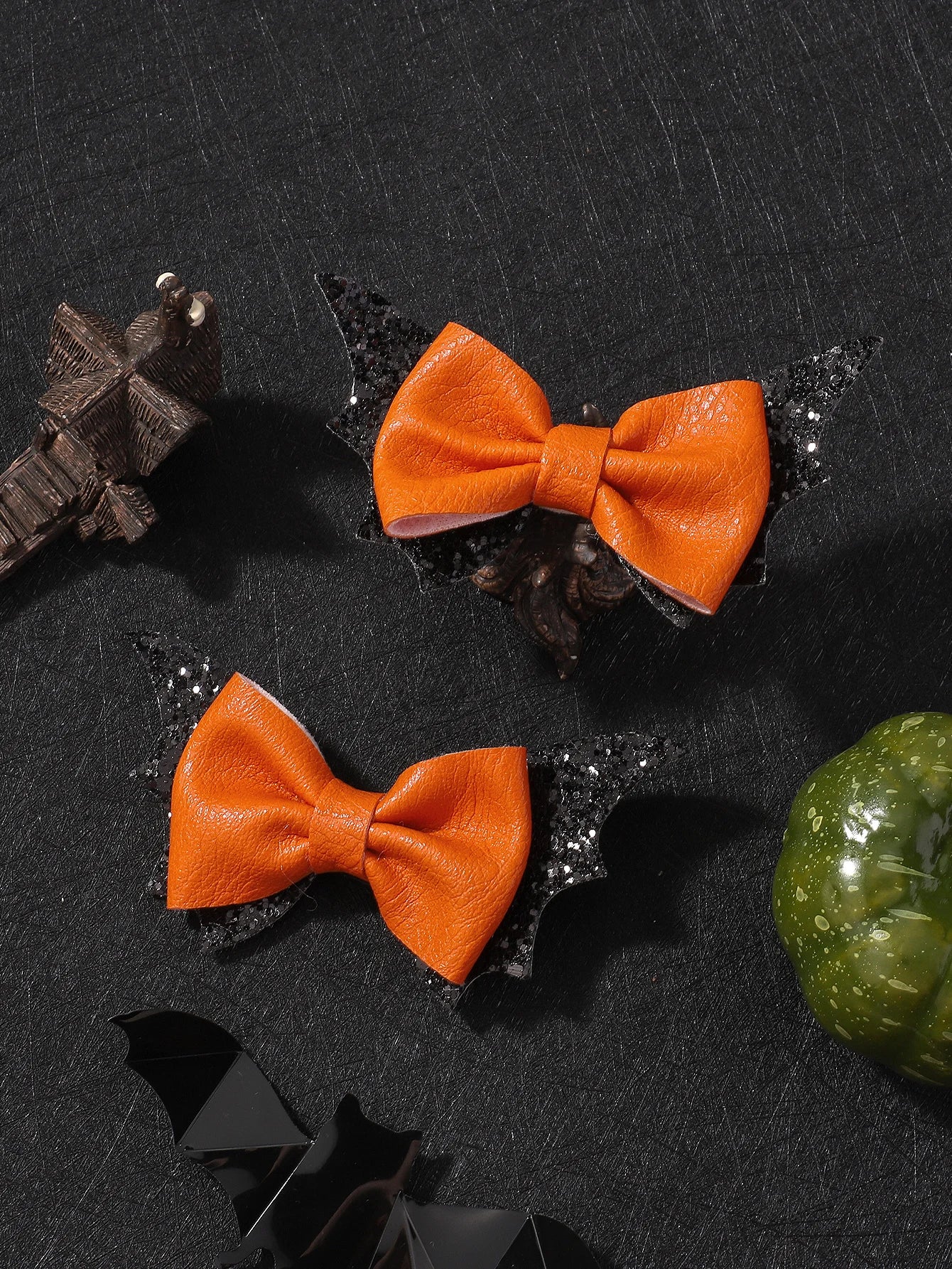 2pcs Halloween Barrettes Bat Wing Bow Hair Clips Girls Bangs Clips for Party Performance Headdress Barrettes Cosplay Headwear