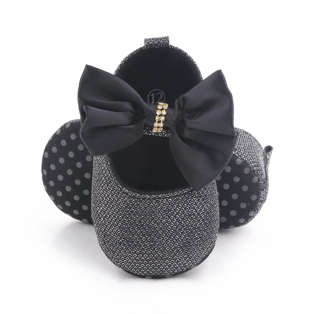 Spring Autumn Beautiful Baby Girl Princess Shoes Soft Soled Butterfly Bowknot Fashion Design Solid Newborn Prewalker Shoes D2677