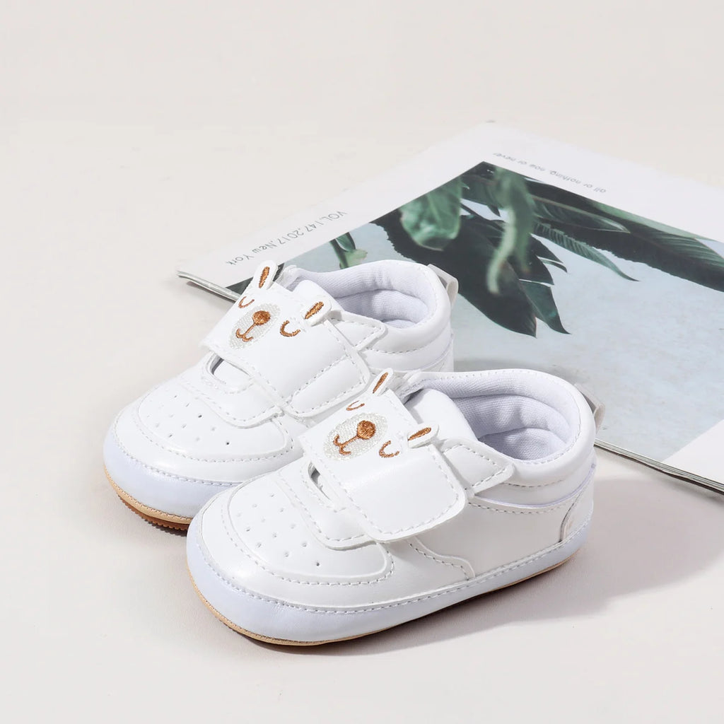 Spring and Autumn 2025 New Style Boys' Sports Shoes Baby Shoes for Girls Casual Board Shoes for Girls White Sneakers for Babies