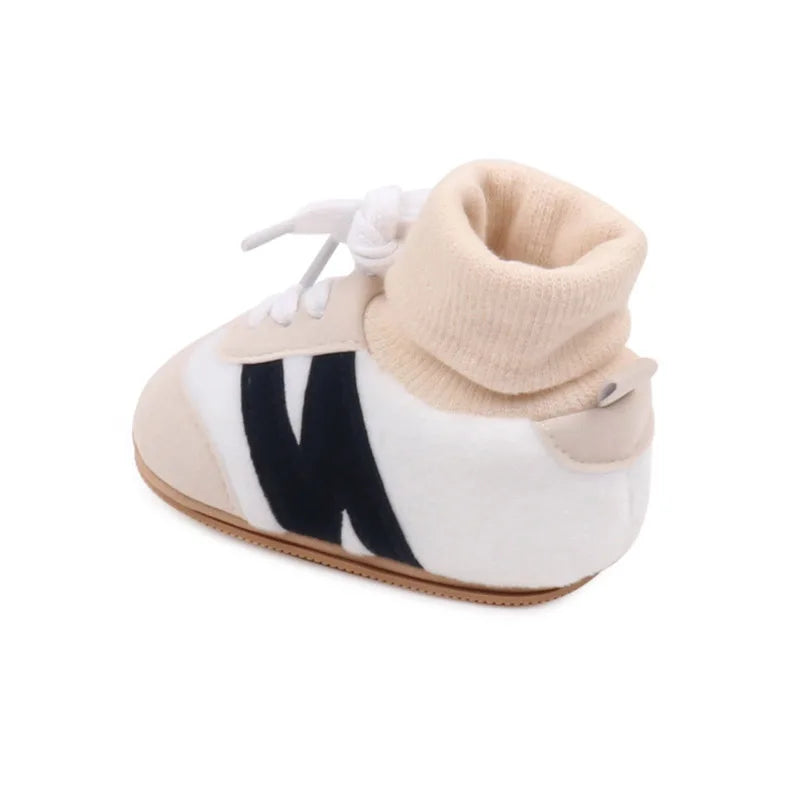 Baby Sock Shos Autumn and Winter Baby Girls Boys Ankle-covered Style 0-1 Year Old Anti Slip Fashion Design Newborn Infant Shoes