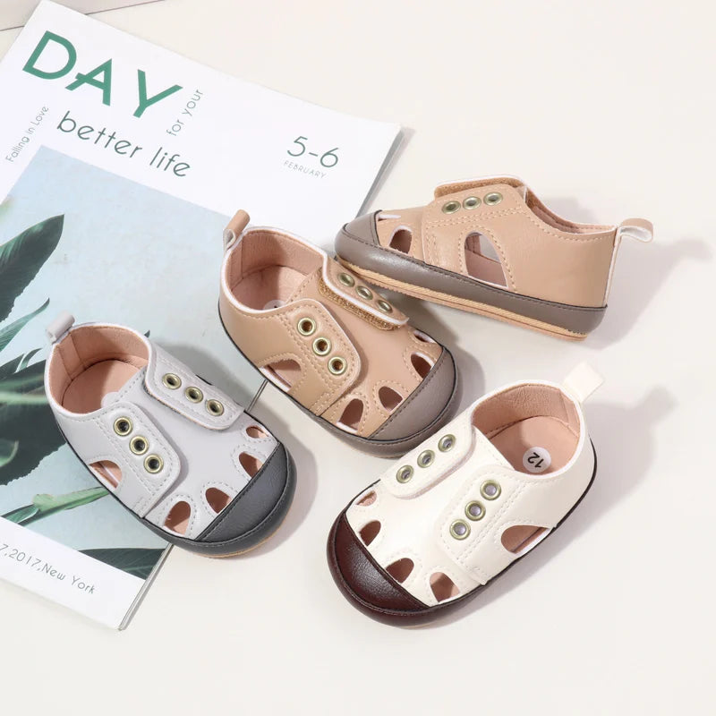 Spring/Summer New Style Baby Shoes with Hollow Design for Good Air Circulation Soft and Anti-Slip Function for Learning Walkers