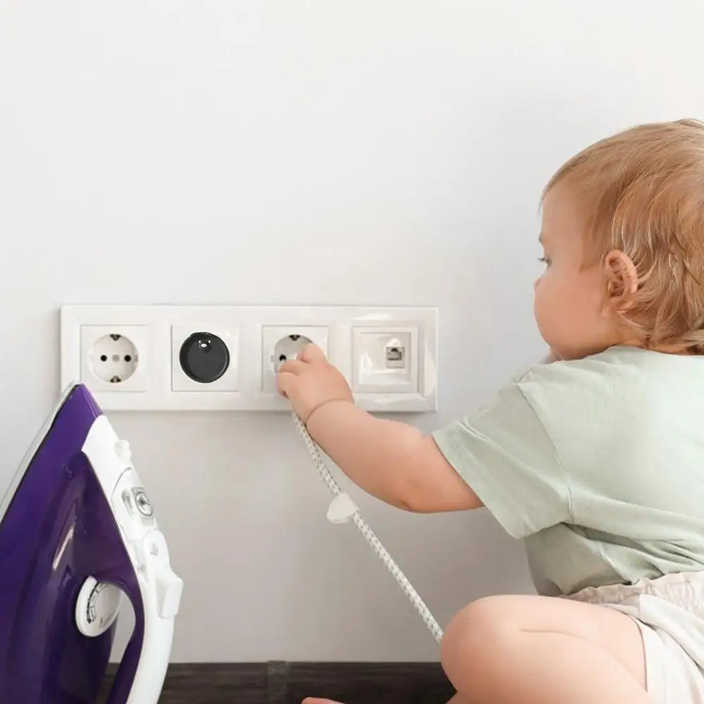 1pc EU Baby Safety Socket Covers silicone Electrical Outlet Protectors Childproof Plug Protector for Kid Toddler Protection