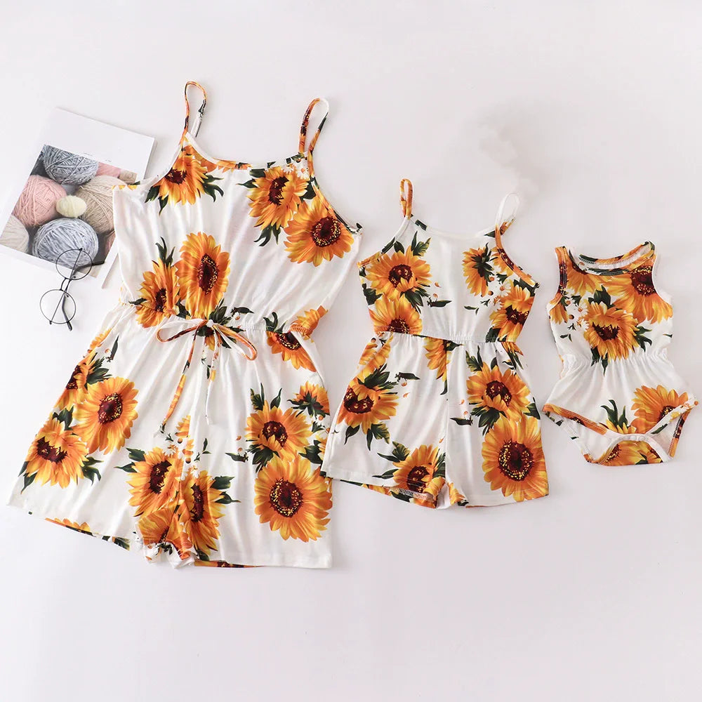 Summer Family Matching Outfits Women Jumpsuit Beach Girls Dresses Vestidos Baby Romper Mother Daughter Dress Children's Clothing