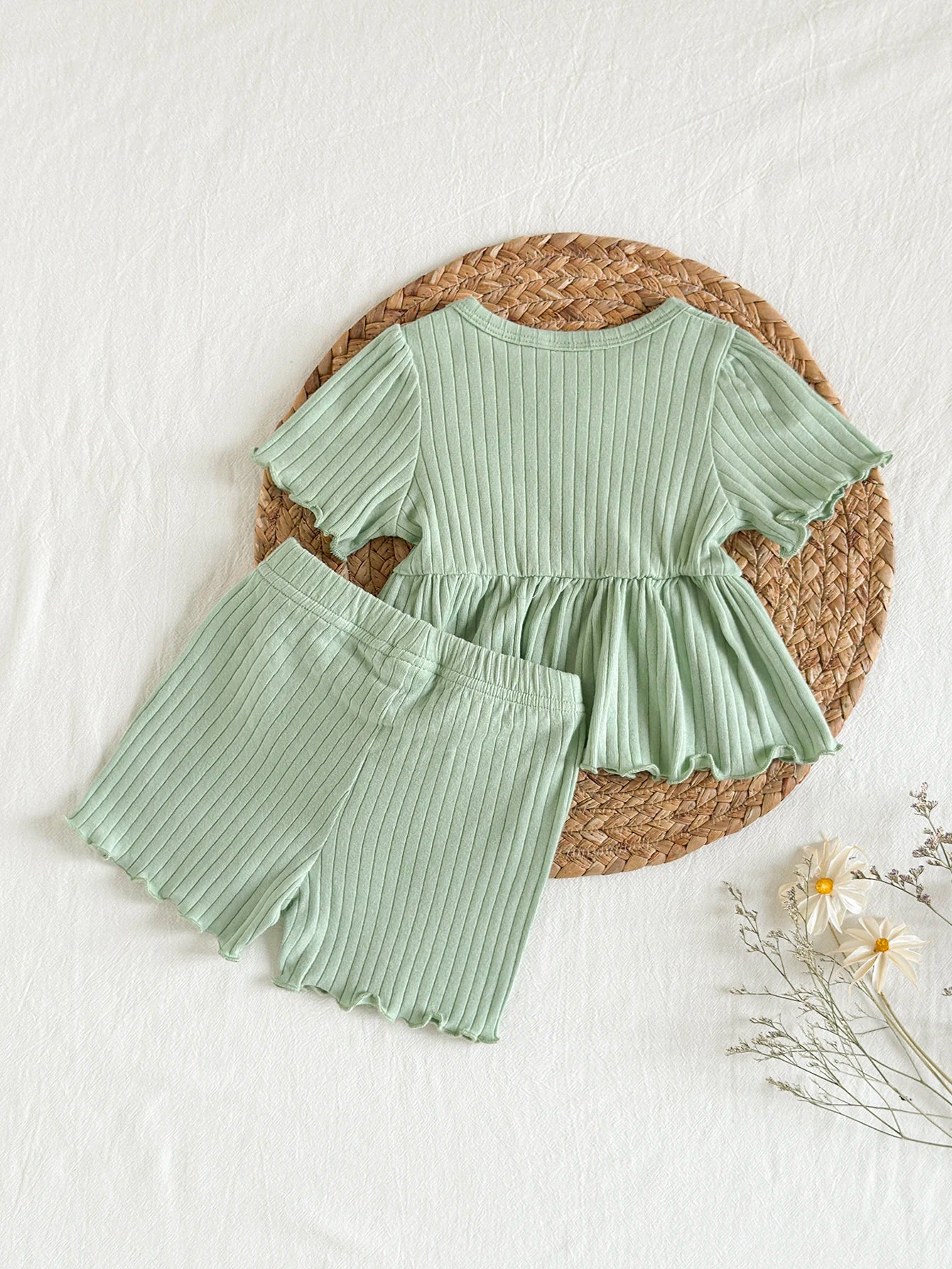 Newborn Baby Set Light Green Pit Strip Top+Pants Set Suitable for 0-9 Months Female Baby Comfortable Casual Set Baby clothing