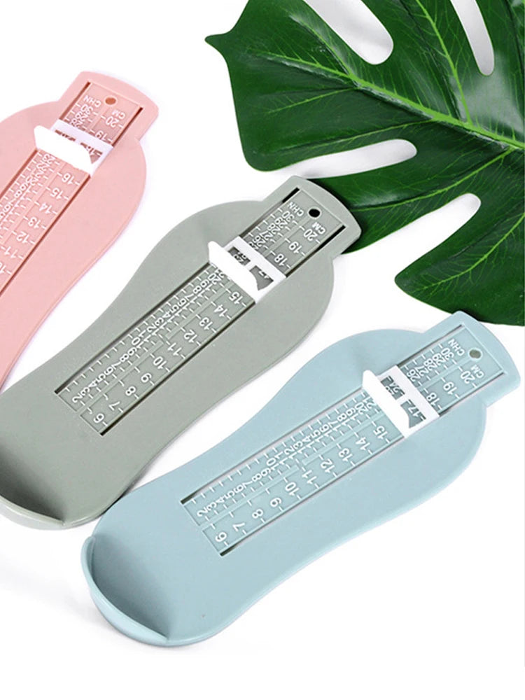 Children Baby Foot Measuring Device Plastic Children Shoe Measuring Device with Graduated Scale Suitable for 0-8 Years Old TMZ