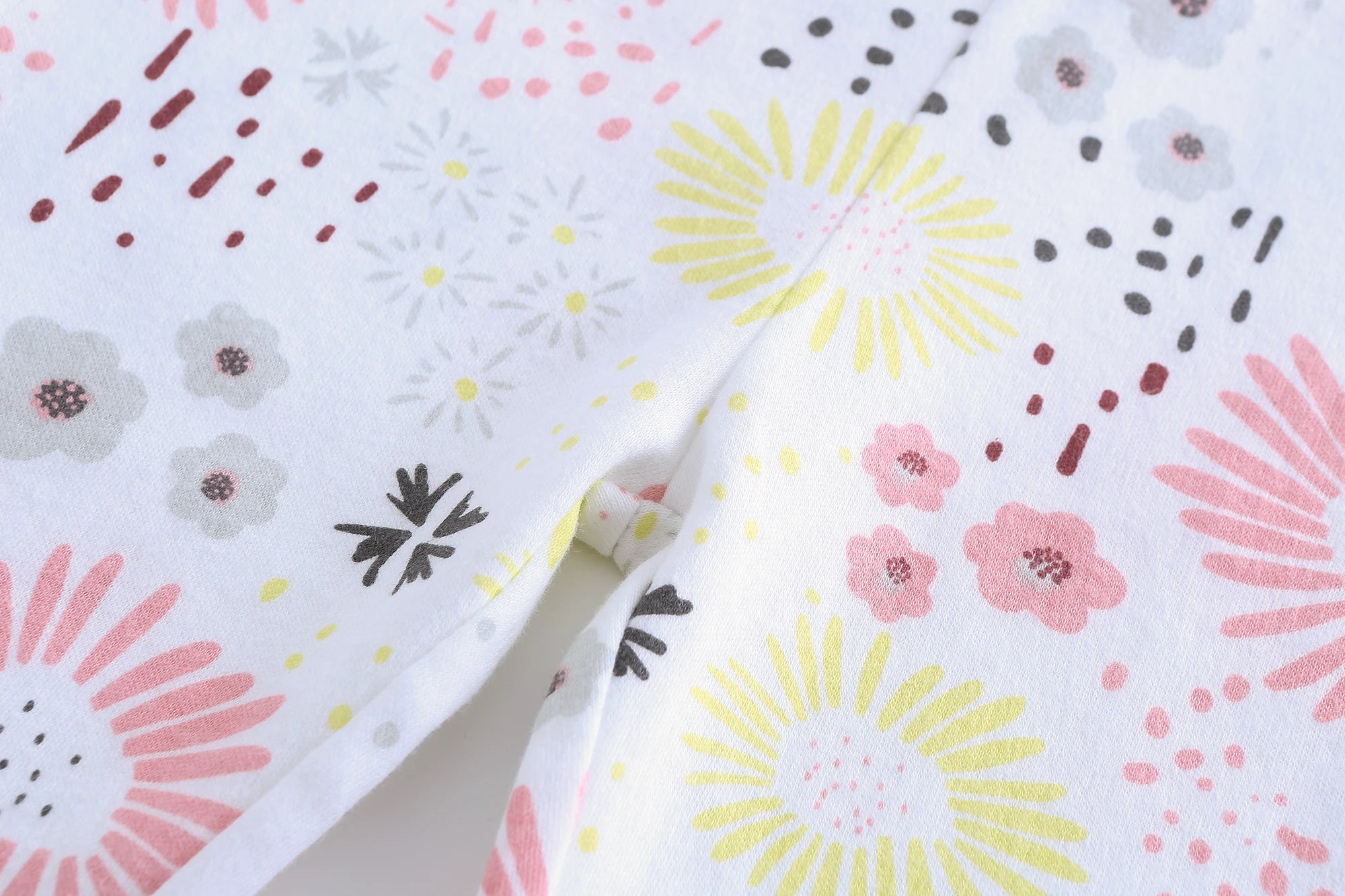 kiddiezoom 4 PCS/Lot  Four Seasons Unisex Newborn Baby Boy Girl Pants 100%Cotton Soft Baby trousers
