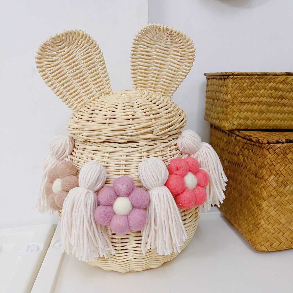 Nordic Nepal Pure Handmade Wool Ball Daisy Flower Tassel String Decoration for Home Room Wall Decoration, Garland Storage Blue Decorative Wreath