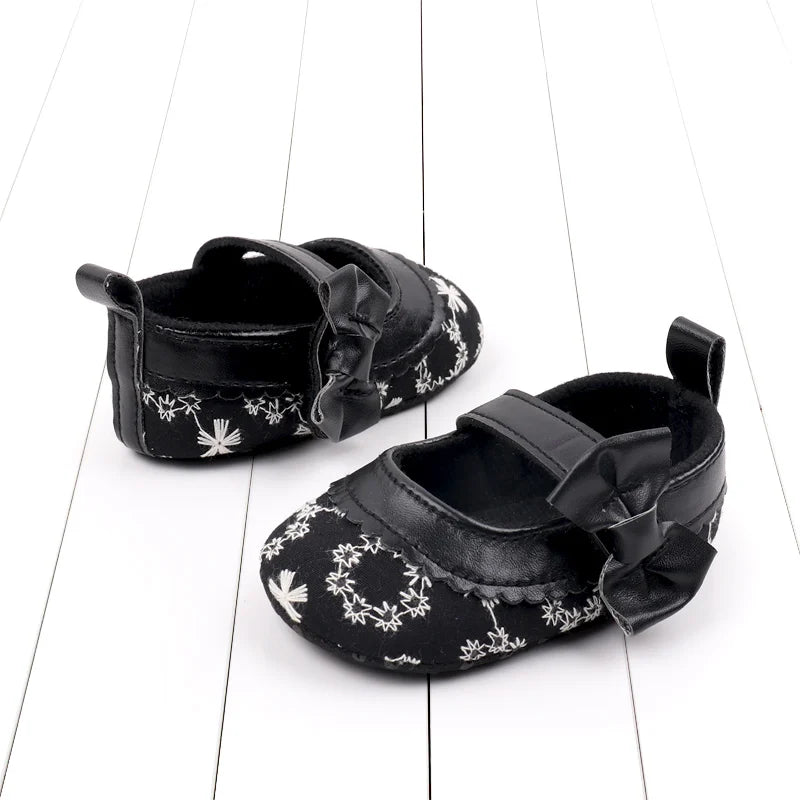 2025 Fashion Baby Shoes Soft Cotton and PU Newborn Toddler Prewalking Sneaker Cute Butterful Bow For 0-18M Baby Princess Shoes
