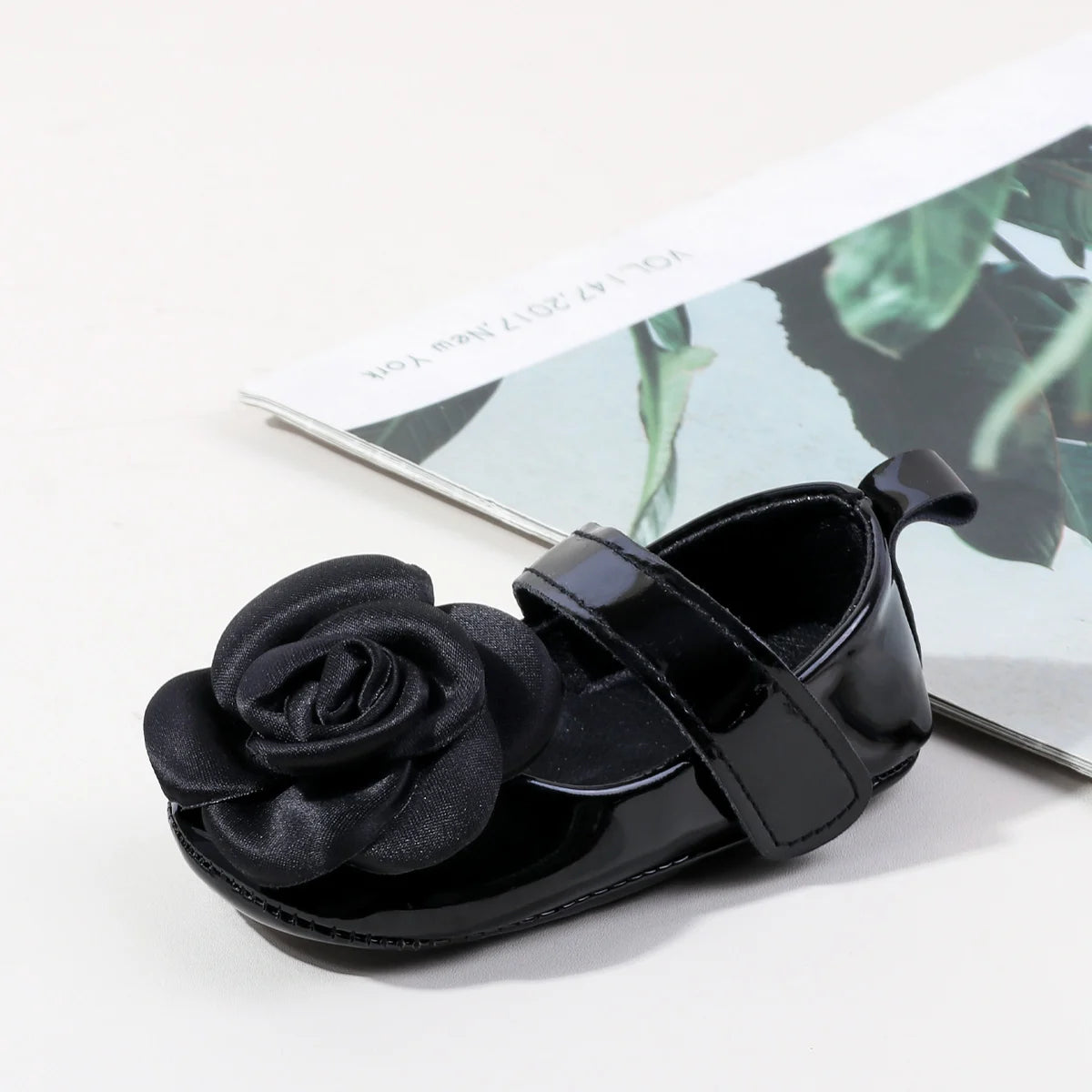 Baby Leather Anti Slip Ballet Shoes Model 2025 Flower Princess Style Casual Child Shoes