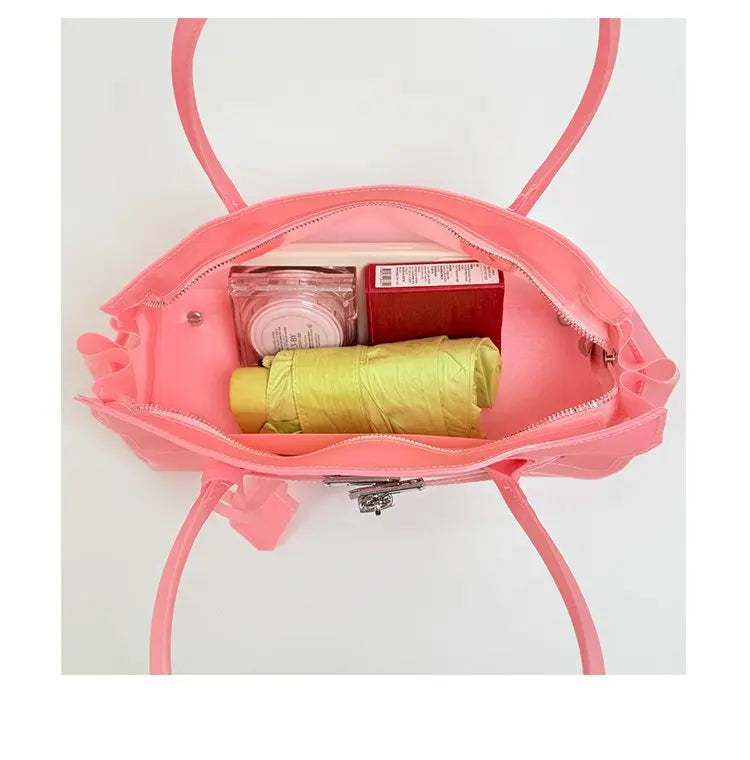 Vintage Luxury Diaper Bag: Elegant Crossbody Handbag For Women With Designer Letter Logo And Large Capacity Messenger Tote