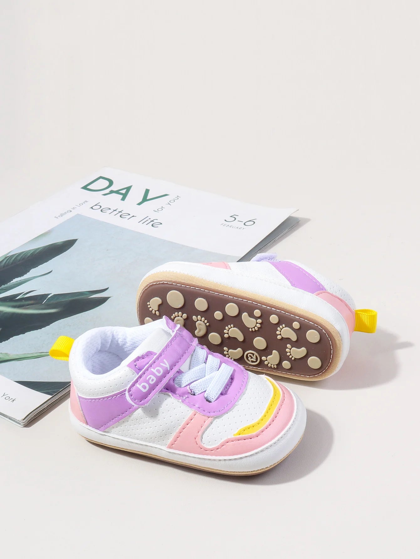 Hot Selling Newborn Baby Boys And Girls First Walking Causal Shoes Outdoor Anti Slip TPR Soles For Baby Unisex Toddler Shoes