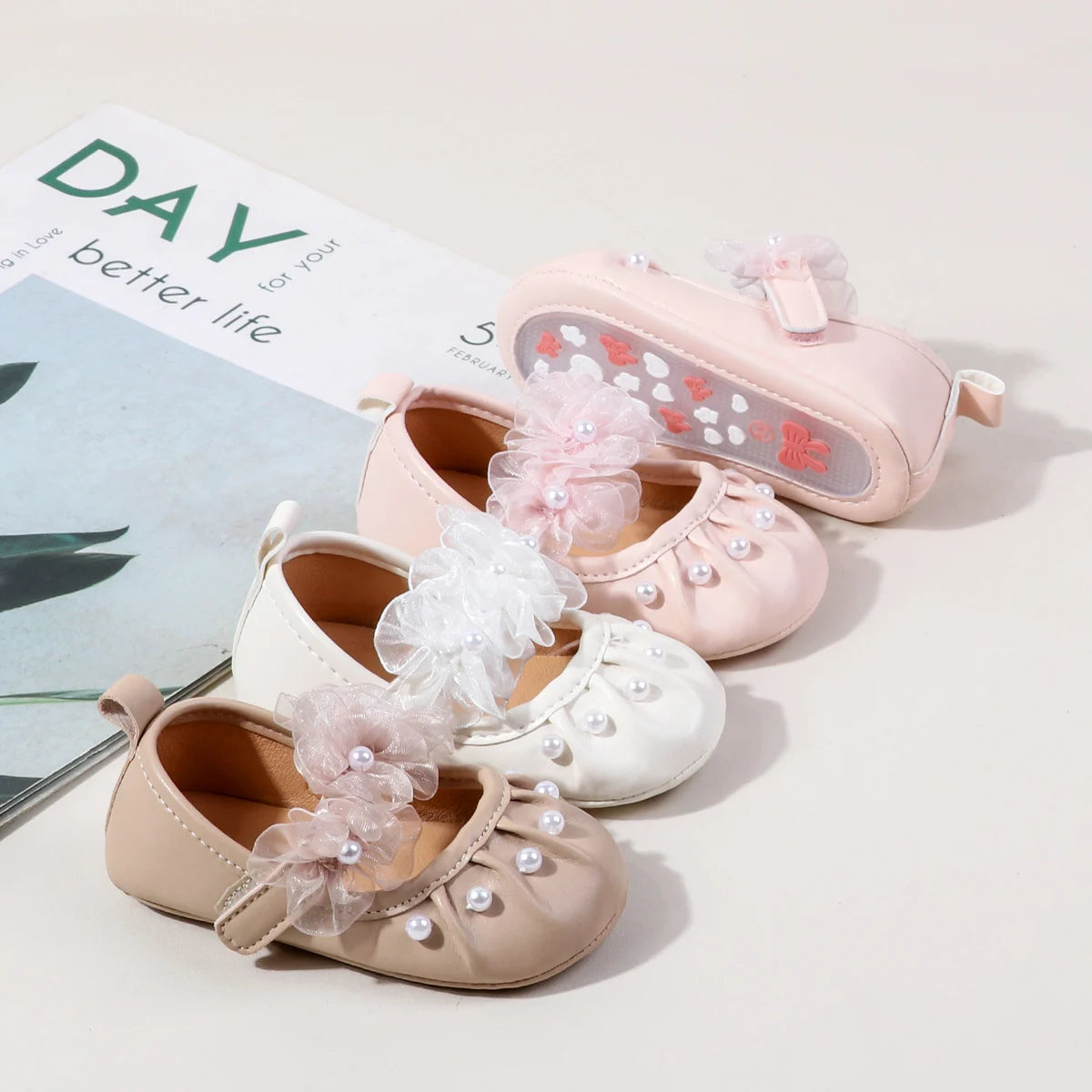 Charming Baby Girls' Pearl Decor Mesh Flower Soft Sole Flats