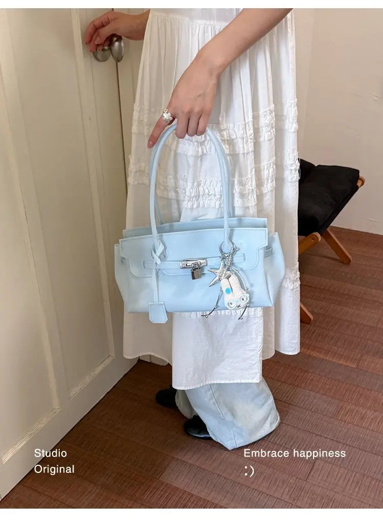 Vintage Luxury Diaper Bag: Elegant Crossbody Handbag For Women With Designer Letter Logo And Large Capacity Messenger Tote
