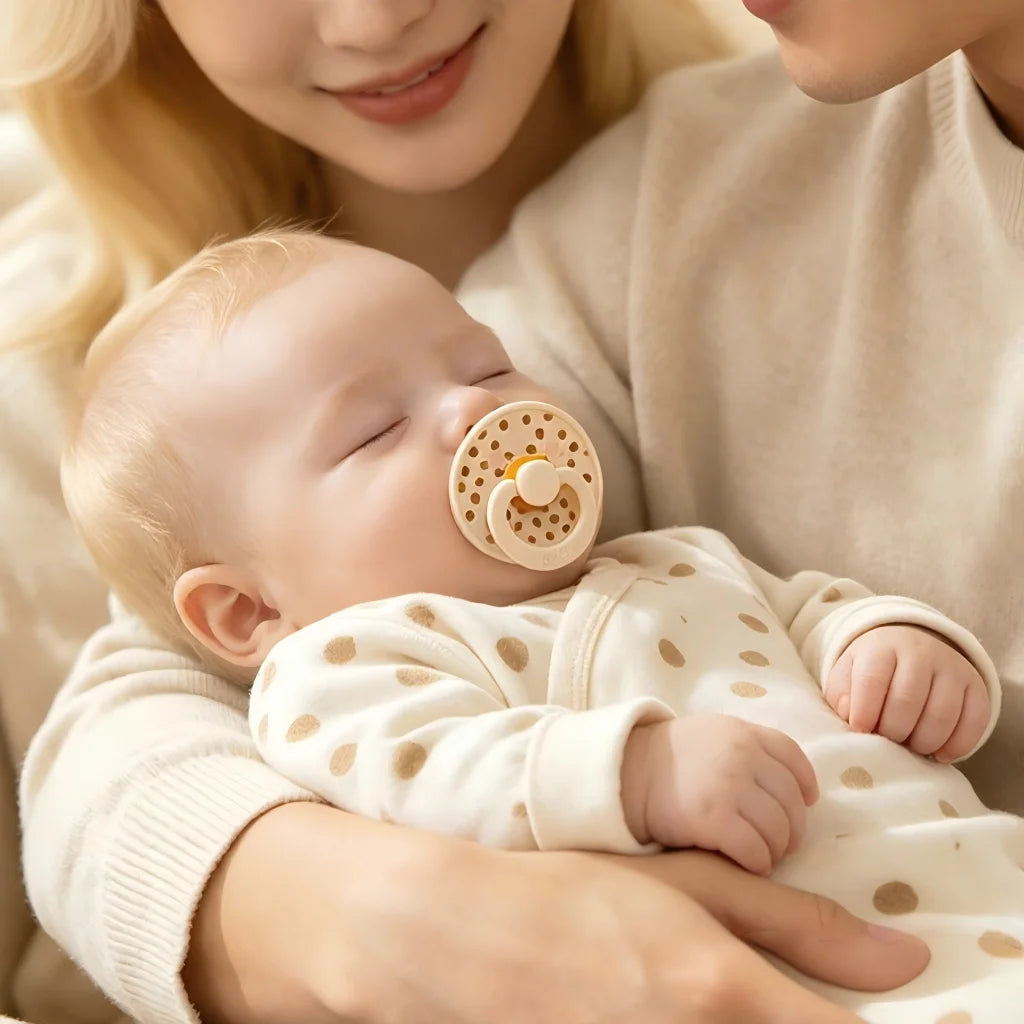 New 2pcs/pack Polka Dot Round Baby Pacifier, Star Soother Dummy with Cherry-round Nipple, New Parents Gift