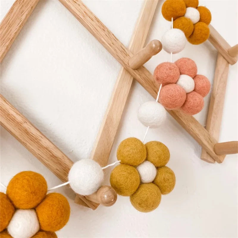 Handmade Felt Daisy Garland For Bohemian Baby Room Nursery Decoration Daisy Flower Garland DF001