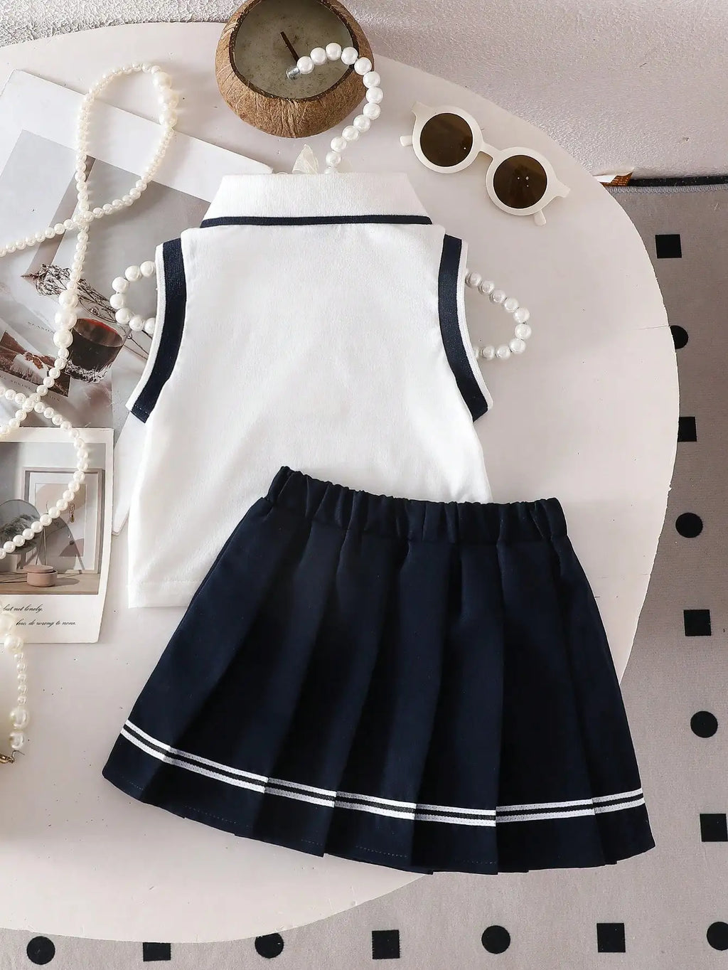 Two piece set of baby girl heart embroidered POLO collar sleeveless top and woven casual pleated short skirt with sweet and cool