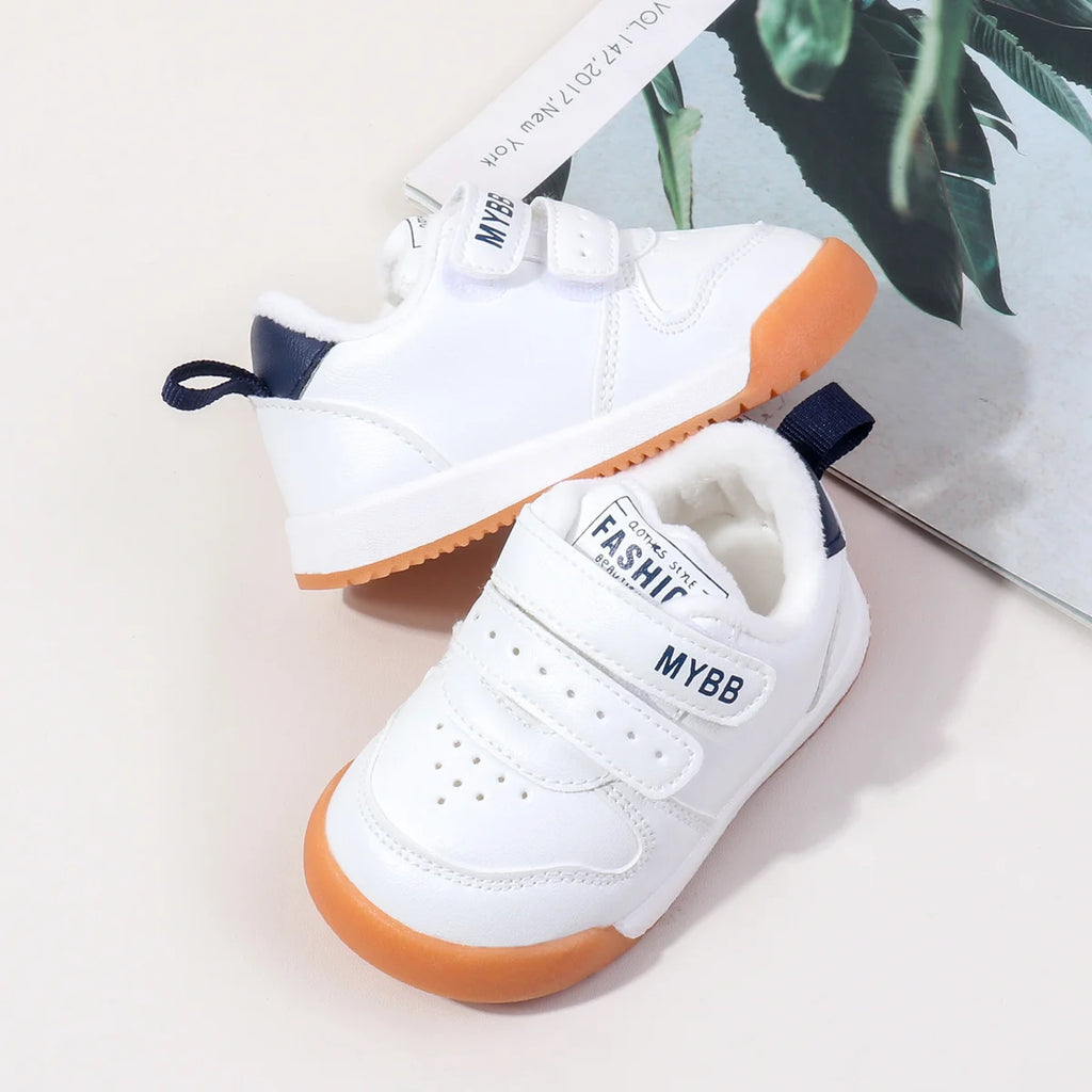 Winter Trendy New Baby Walking Shoes For Boys And Girls Small Children Anti-Slip Soft Sole White Sneakers