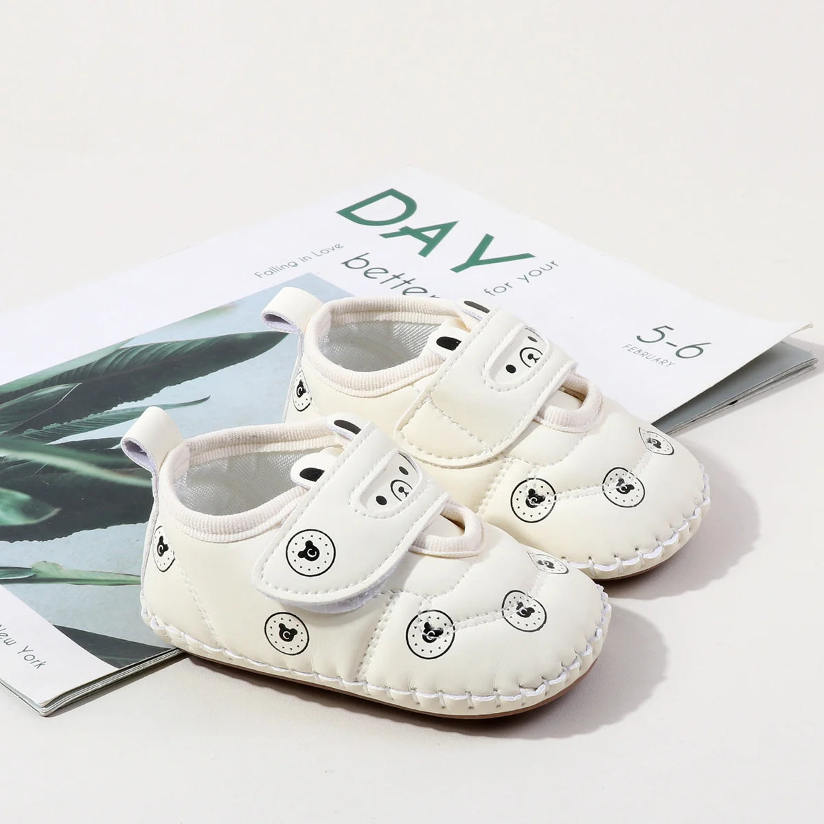 Spring And Autumn Baby Boy's And Girl's First Walking Toddler Shoes 0-18 Months Baby Unisex Sneaker Hook-loop Design