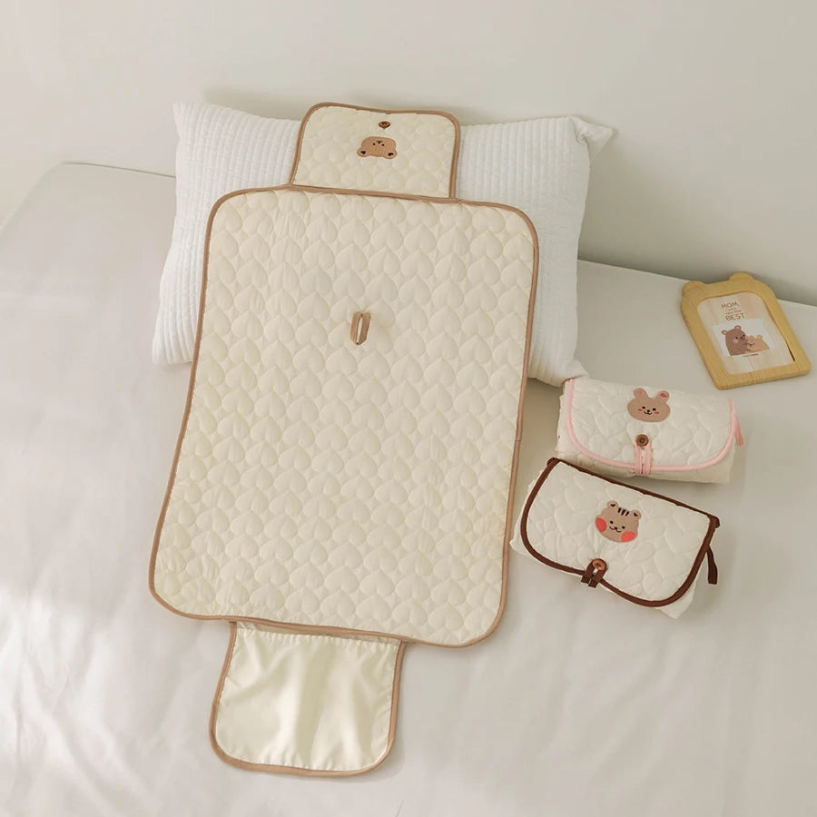 Portable Changing Pad for Baby Diaper Bag and Travel Changing Station Foldable Baby Diaper Changing Pad Waterproof Newborn Diape