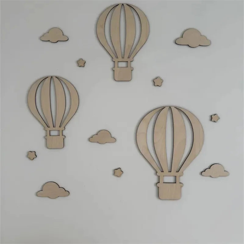 13Pcs/Set Natural Wood Style Wooden Shaped Clouds, Stars, and Hot Air Balloons for Home Decoration, Bedroom Room Decoration, Wooden Wall Art Background, Home Decor, Living Room Wooden Hot Air Balloon Wall Stickers, Perfect fo