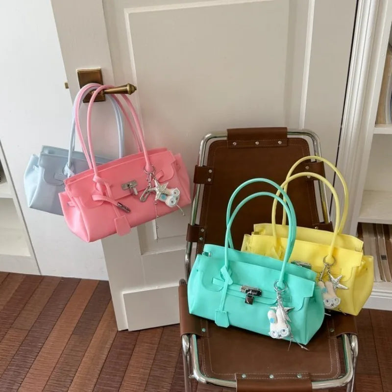 Vintage Luxury Diaper Bag: Elegant Crossbody Handbag For Women With Designer Letter Logo And Large Capacity Messenger Tote
