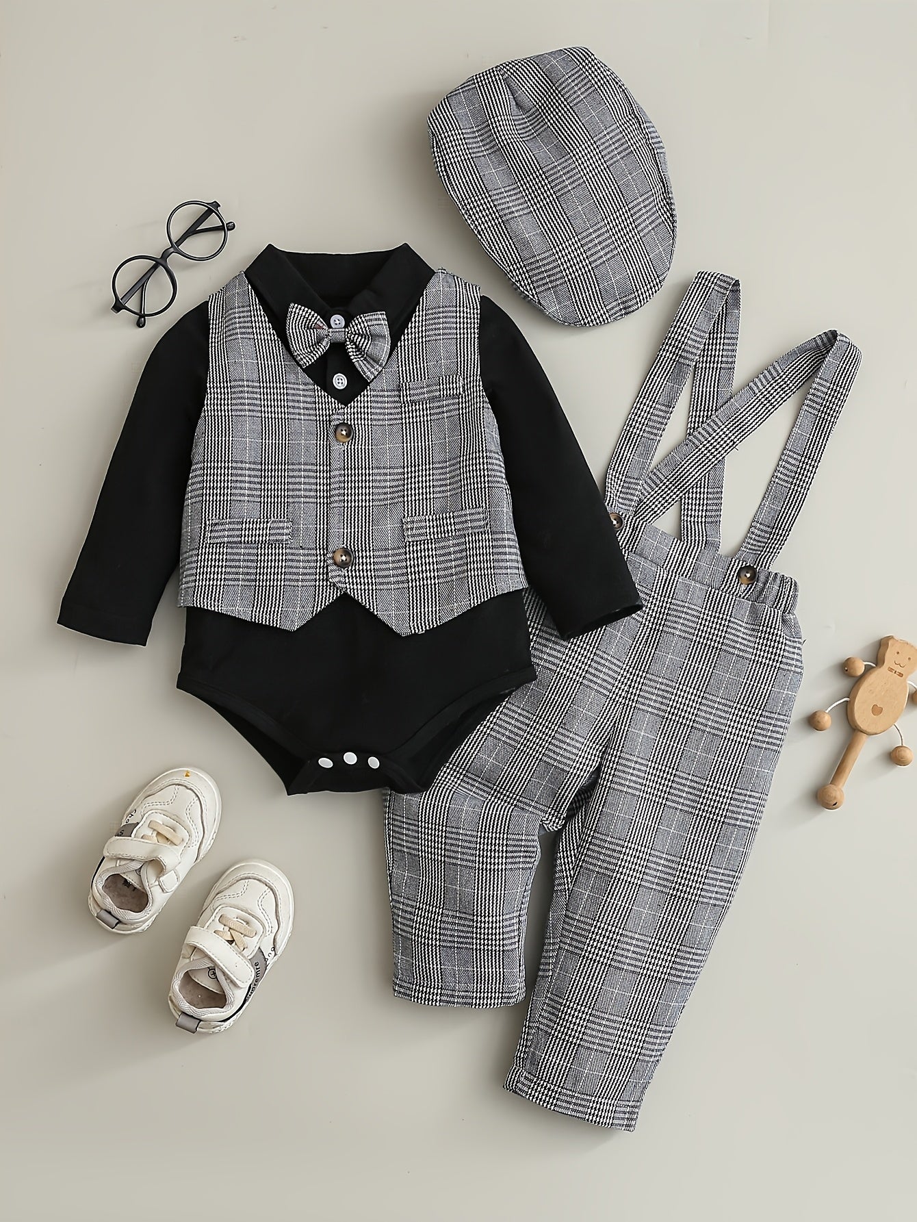 4pcs Set for Baby Boys Featuring a Gentleman-Style Minimalist Bow Tie Shirt, Vest, Hat, And Suspenders, Suitable for Autumn And Winter in a Lightweight Design