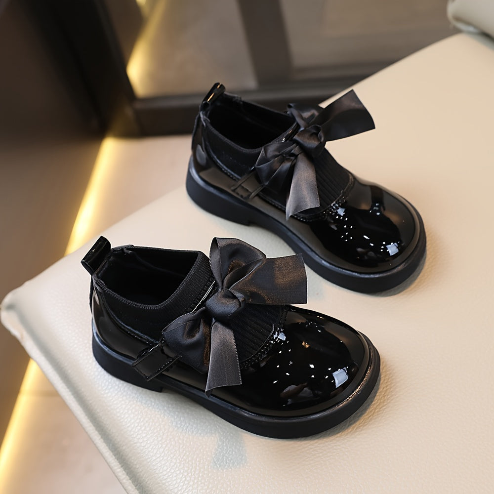 [KOSISOK Girls' Flats] KOSISOK Comfy Black Patent Girls' Flats with Bowknot | Lightweight Rubber Sole, Easy Hook-and-loop Fastener Closure, Perfect for School/Casual/Outdoor