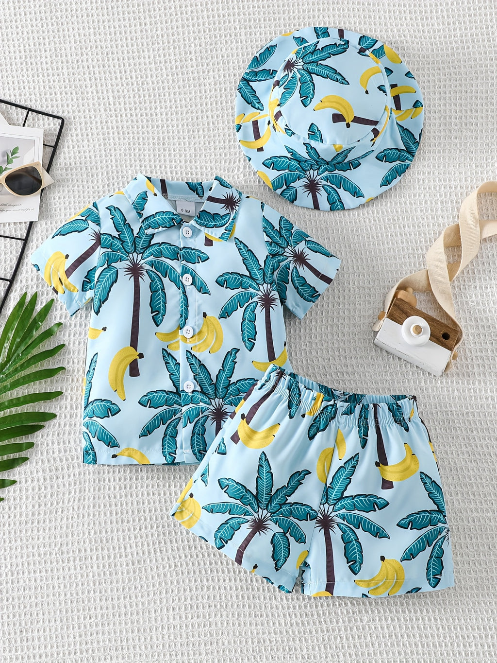 1 Set Boys' Tropical Beach Vacation Outfit - Casual Short Sleeve Shirt and Shorts for Outdoor Activities, Perfect for Outdoor