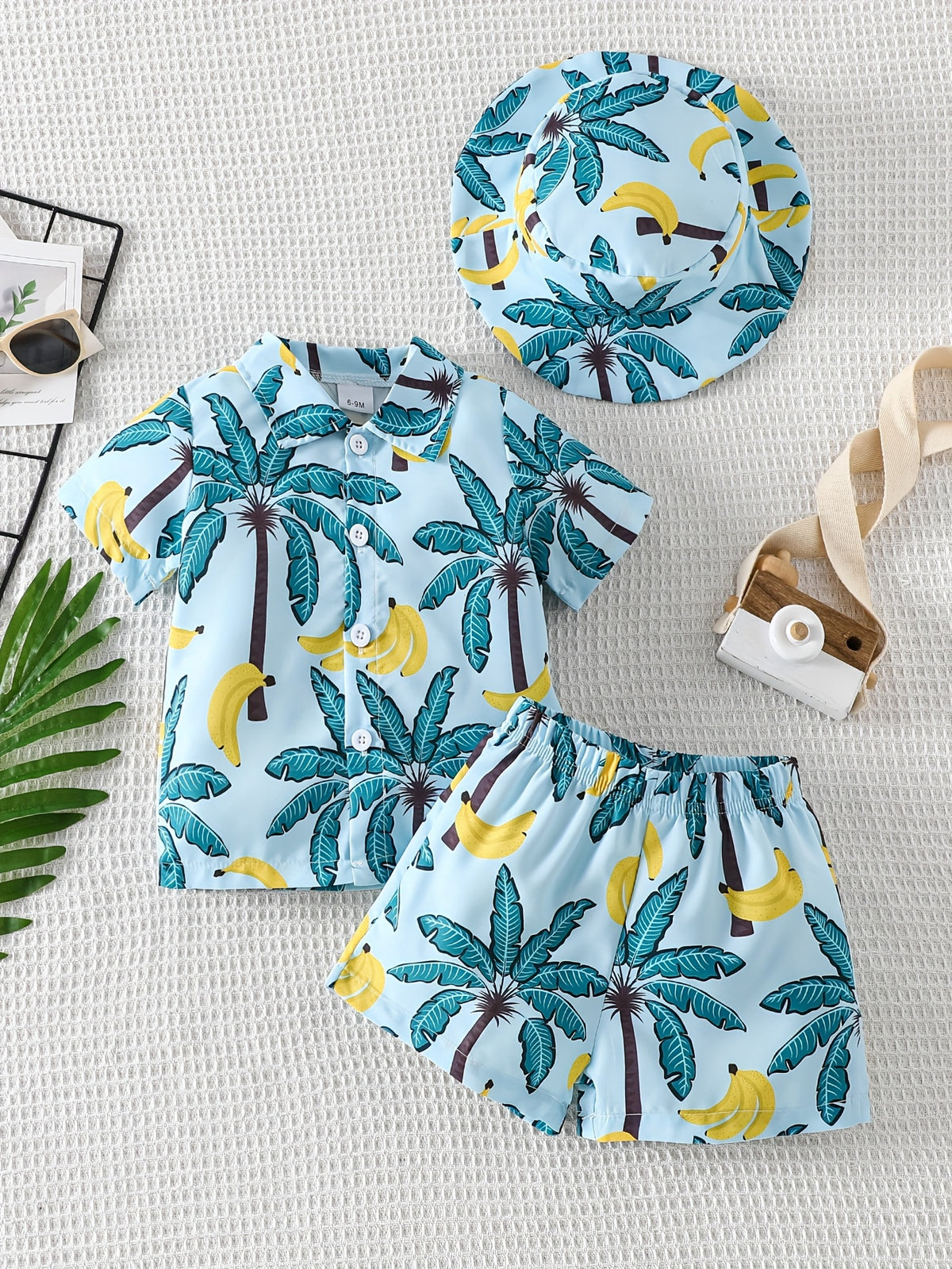 1 Set Boys' Tropical Beach Vacation Outfit - Casual Short Sleeve Shirt and Shorts for Outdoor Activities, Perfect for Outdoor