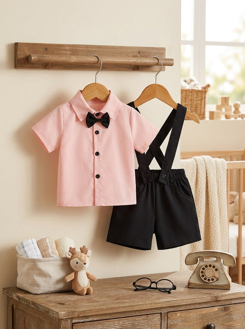 0-3 Years Boys' Spring/Summer Solid Color Shirt + Suspender Shorts Casual 2pcs Set, Bow Tie Decoration, Gentleman's Outfit, Suitable for Outdoor, Parties, Vacations, First Birthday Parties, Can Be Given as a Gift, Perfect for Outdoor