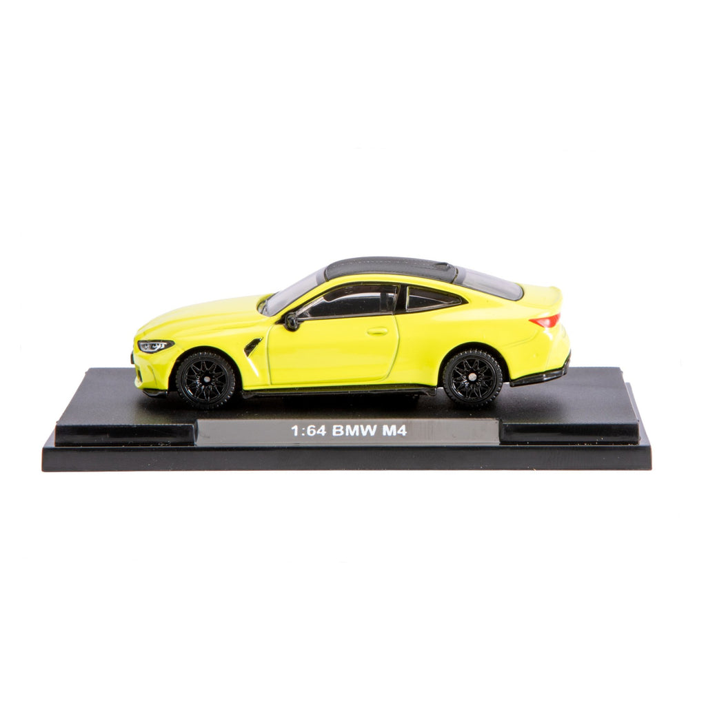 1/64 BMW M4 G82 - Yellow (with collectors hard case) - Image 2